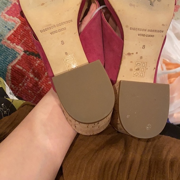 Sigerson Morrison / NEW Rhoda MAGENTA PINK Suede Crisscross Heel Mules Sandals 8 - Picture 5 of 7